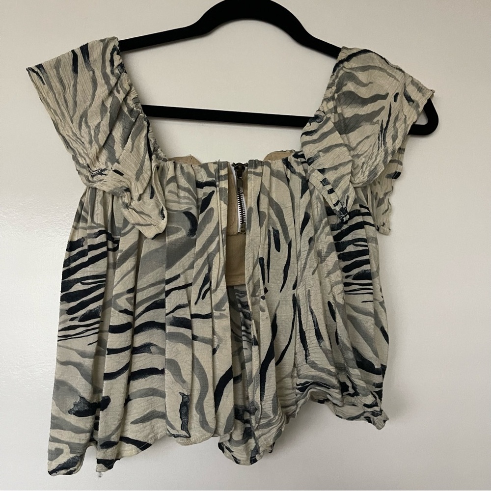Stone Cold Fox Off-Shoulder Zebra Print Top - Picture 7 of 7